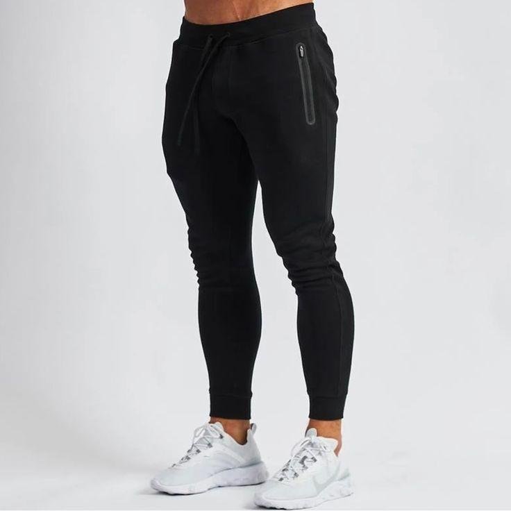 Durable Gym Trousers – Stretchable and Moisture-Wicking for Maximum Flexibility